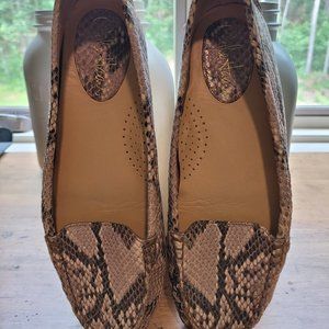 Cole Haan loafer 7.5 Nike Aire